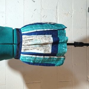 Pull and bear mini skirt. US size XS. Teal and cream